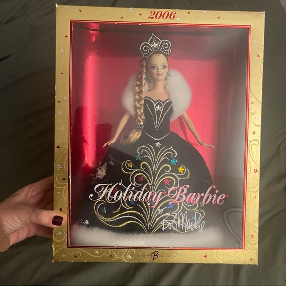 Bob Mackie Holiday Barbie 2006 in Black and Gold Gown - Picture 2 of 9